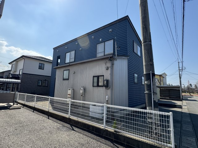 東区空港西2丁目　リフォーム中古戸建の外観