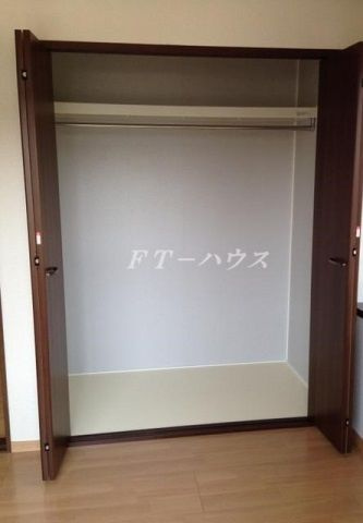 メゾングランベルデの収納