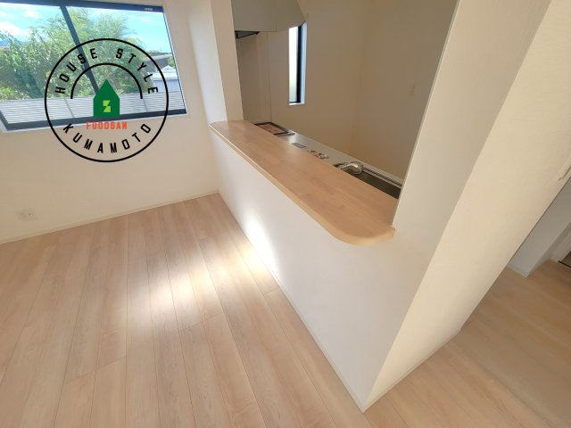 熊本市南区野田2丁目第1-3棟（2号棟）のダイニング|ダイニングとリビングのメリハリが付けやすい空間設計になっています。