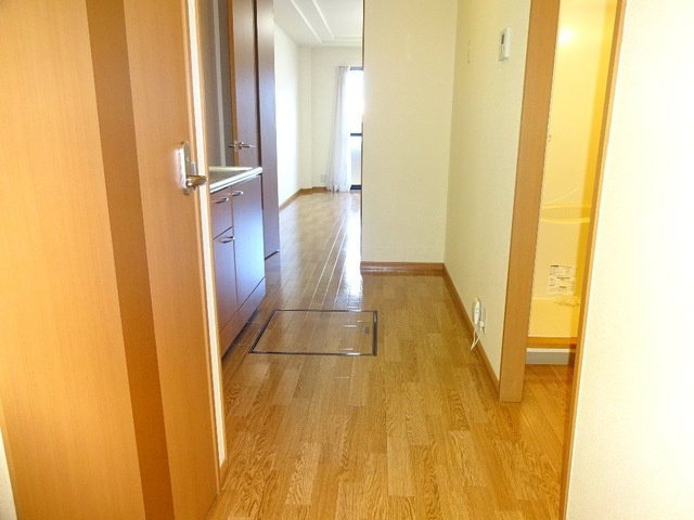 フォレストMCの内装|廊下