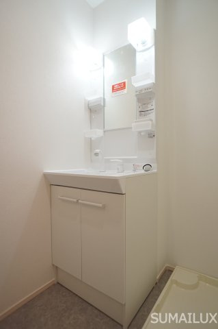 熊本市西区二本木４丁目のアパートの独立洗面台