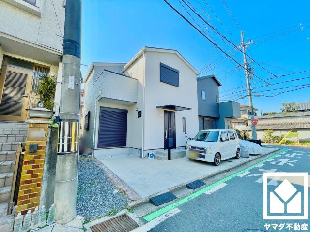 久御山町市田珠城の外観