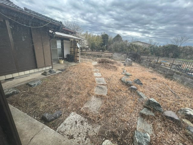 久喜市島川　中古戸建の庭