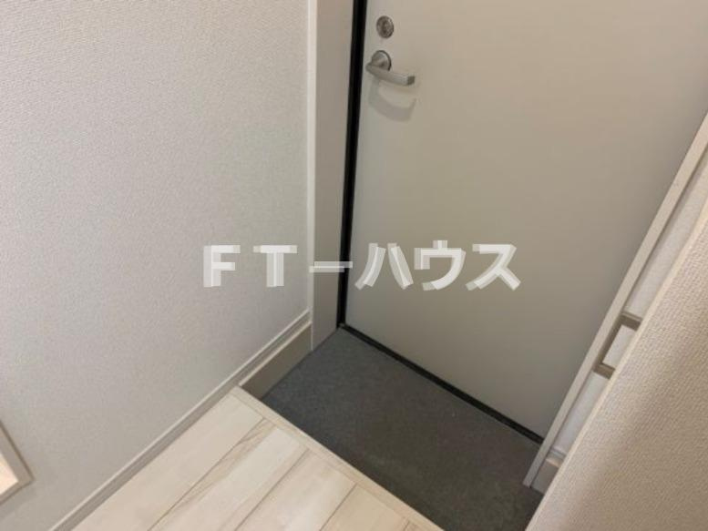 メルディア津田沼の玄関