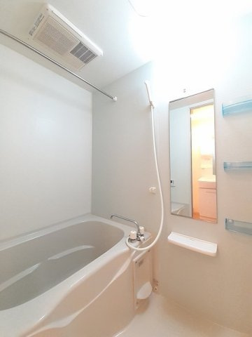 デスパシオの浴室|落ち着いた空間のお風呂です