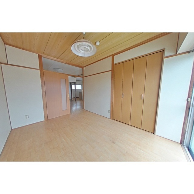 パークサイド蝉丸の内装