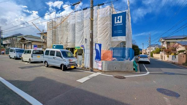 横浜市緑区東本郷２丁目の新築一戸建の外観|同仕様物件もご案内をさせて頂きます。
お車でご自宅まで送迎承ります。