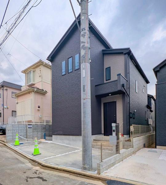 横浜市戸塚区戸塚町の新築一戸建の前面道路含む現地写真|陽当りの良さ、住環境を現地にてご確認下さい！
周辺環境も合わせてご案内させて頂きます！