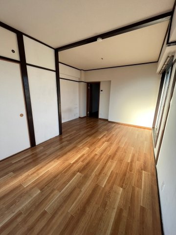 ネクストジェイ都賀の内装|明るい色調の室内です