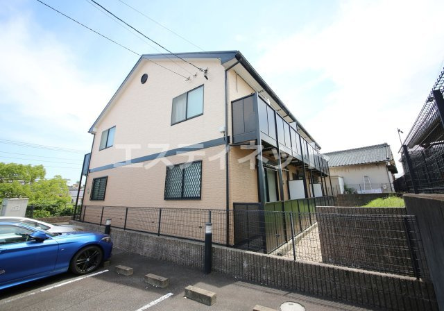 アンプルール リーブル ルミエール北山の外観