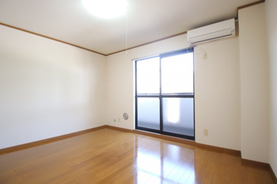 【洋室】 | グレイスフルタウンⅡ