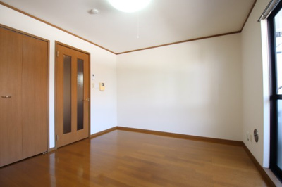 【洋室】 | グレイスフルタウンⅡ