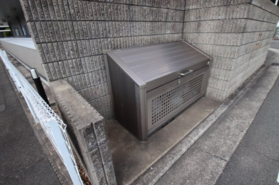 【設備】 | グレイスフルタウンⅡ | 敷地内ゴミ捨場