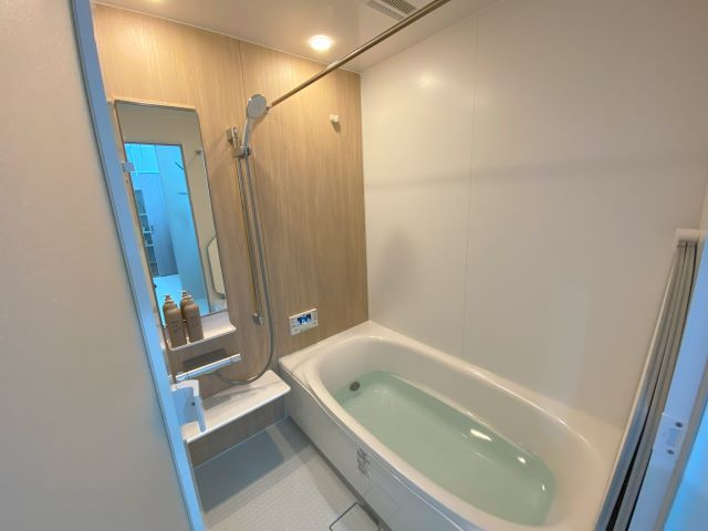 東根市神町西一丁目75番9　欅タウン　土地の浴室|清潔感のある、ゆったりとした広さの浴室です。追い焚き機能や浴室換気乾燥機など、日々のバスタイムを快適にする設備が充実しています。