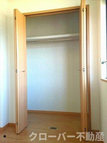 セナ　アイランド　Ｂの収納