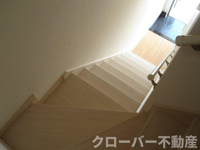 クルールの内装|階段