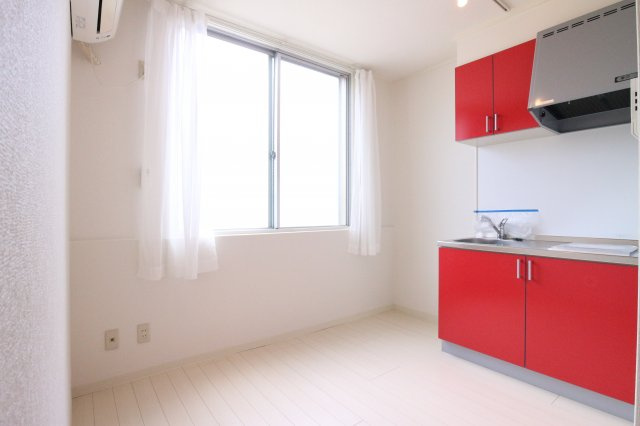 サニーパレス伊川谷の居間・リビング