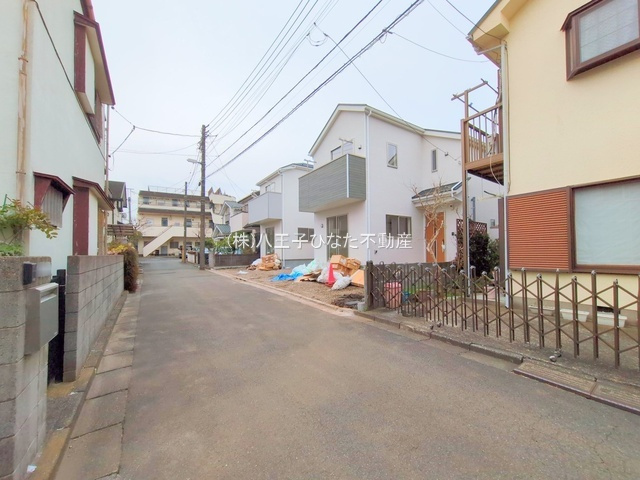祝　成約済み　八王子市　中野上町　新築戸建て　３４期の前面道路含む現地写真|～仲介手数料無料☆八王子ひなた不動産～八王子市中野上町　新築戸建て
