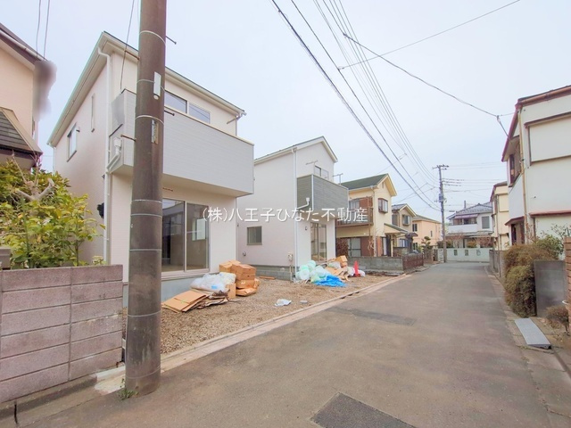 祝　成約済み　八王子市　中野上町　新築戸建て　３４期の前面道路含む現地写真|～仲介手数料無料☆八王子ひなた不動産～八王子市中野上町　新築戸建て