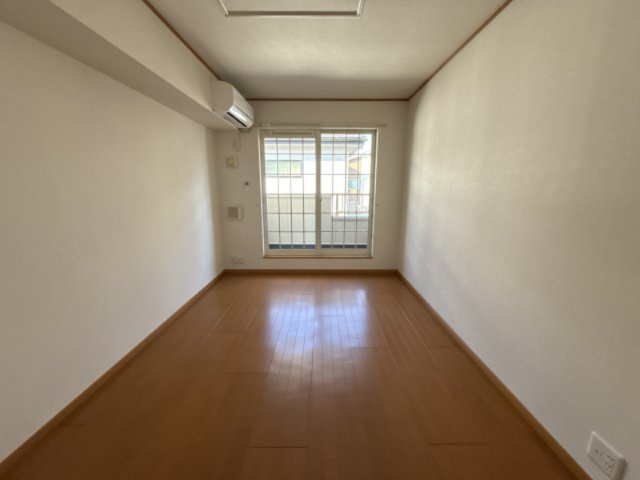 グレイスフル弐番館の洋室