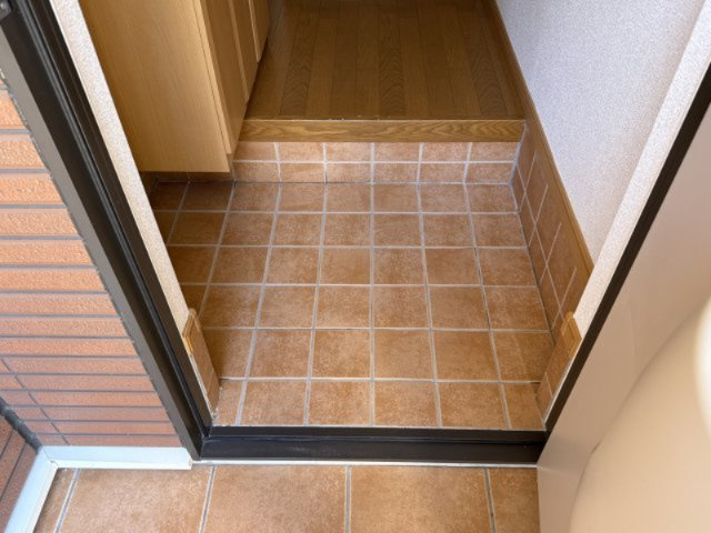 グレイスフル弐番館の玄関