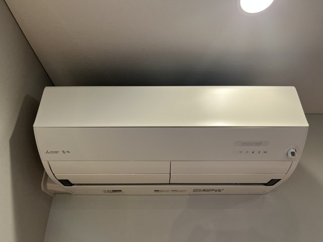 山形市東山形2丁目10番51号　A棟の設備|成約特典その⑤
【リビングエアコン】　寒冷地仕様です！