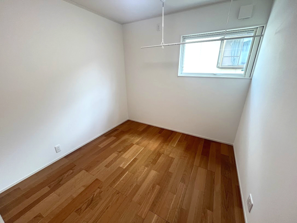 山形市東山形2丁目10番51号　A棟の子供部屋|５帖　子供室