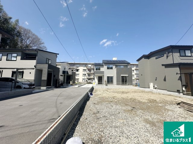 ●29(土)30(日)現地説明会！　橿原市白橿町　ラスト1邸の前面道路含む現地写真|周辺は閑静な住宅街！前面道路広々で車の出し入れも便利です。駐車が苦手な方でも安心して車庫入れできます！