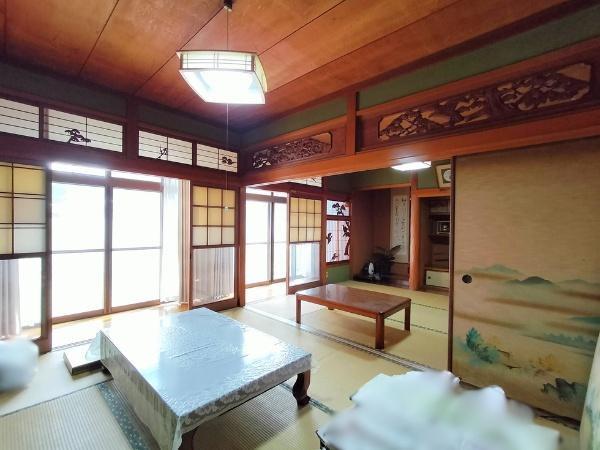臼杵市井村塩入　中古の和室|和室は多用途に使えるので、お子様の遊び場としても、ゆっくりとくつろぐスペースとしても活用できます！家族の成長やライフステージに合わせて、いろいろな使い方ができるのが魅力です♪