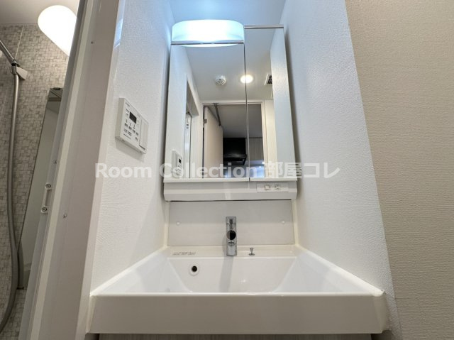ディアレイシャス東別院の洗面所|※同物件他部屋写真
反転、色違いの場合有
現況優先