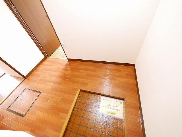 シャトリエ住吉の玄関|ゆったりとした玄関です