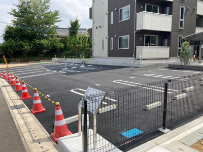 【その他】 | カスタリア敷地内駐車場