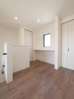 【居間・リビング】 | 昭和町河東中島 オール電化新築戸建 常永駅徒歩2分 車4台可 | リビング脇にはカウンター付き　家事スペースとしても利用可能です。