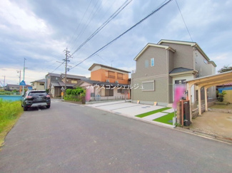 【前面道路含む現地写真】