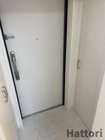 サニーハウス南堀江の玄関