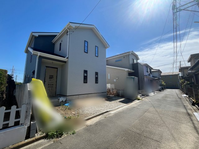 【前面道路含む現地写真】 | 本庄市本庄４丁目　いろどりアイタウン　新築戸建　全2区画　2号棟 | 10/2撮影