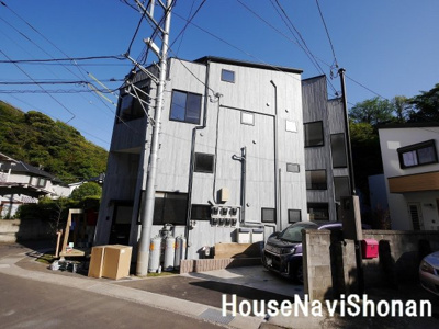 【エントランス】 | Montagne e uccelli 葉山