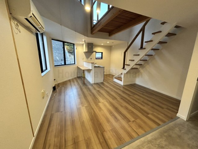 【居間・リビング】 | Montagne e uccelli 葉山