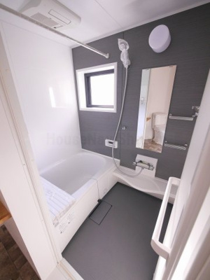 【浴室】 | Montagne e uccelli 葉山