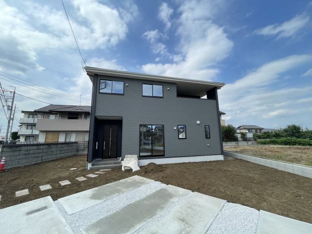 藤岡市藤岡2期（全1棟）1号棟の外観|おしゃれな外観です