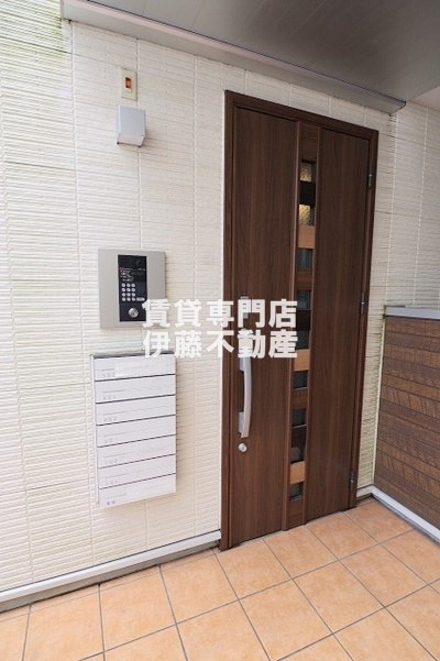 MOVE生駒EASTのエントランス