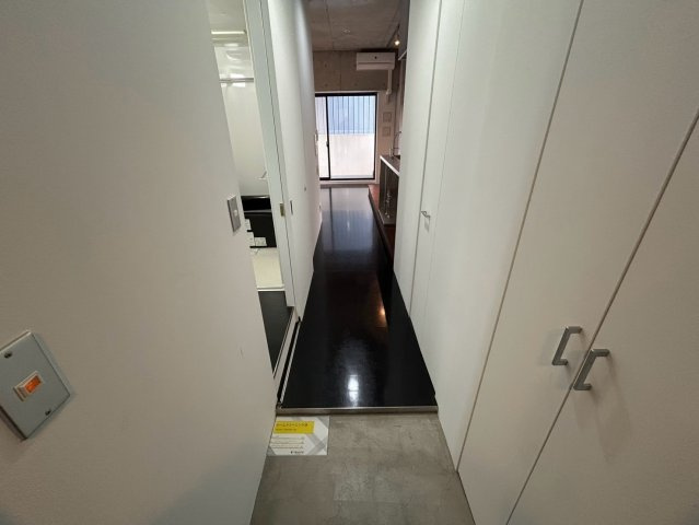 アーデンタワー南堀江の玄関