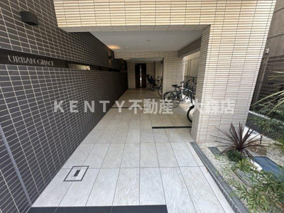 【エントランス】 | アーバングレース | エントランスです