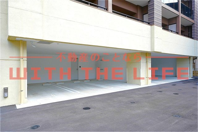 ラコント西鉄久留米【キャッシュバック対象物件】の駐車場|駐車場に車を止められます