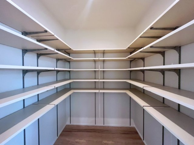 沖縄市古謝1丁目　全2棟　1号棟の収納|パントリー