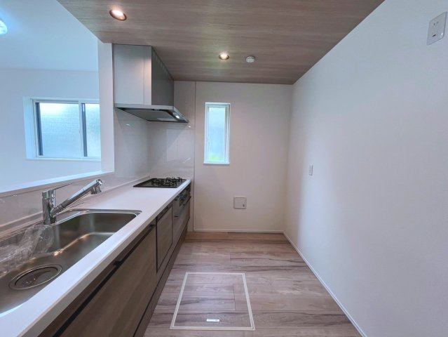 沖縄市古謝1丁目　全2棟　1号棟のキッチン