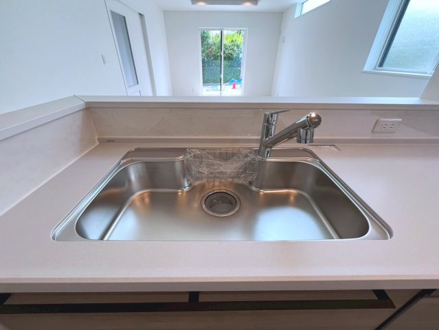 沖縄市古謝1丁目　全2棟　1号棟のキッチン