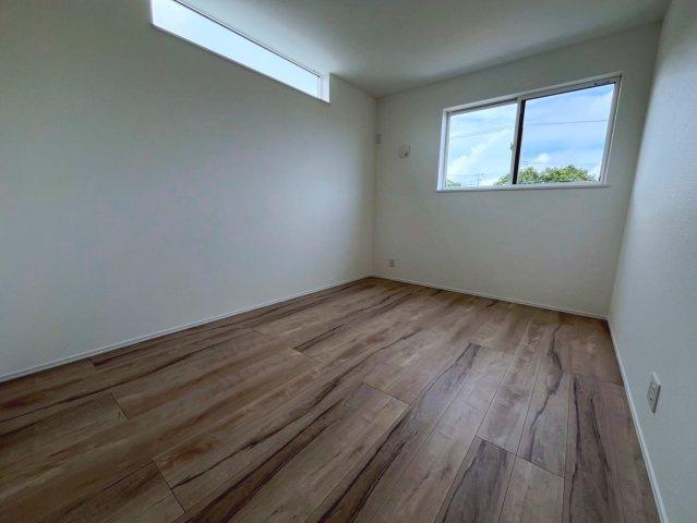 沖縄市古謝1丁目　全2棟　1号棟の洋室|6.2帖