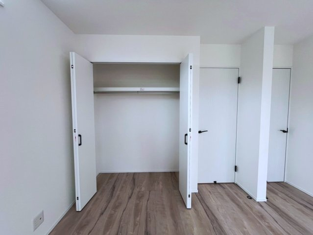 沖縄市古謝1丁目　全2棟　1号棟の収納|11.7帖