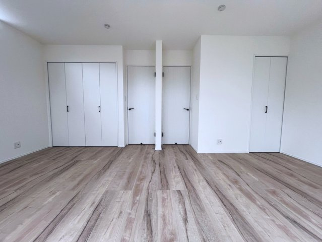 沖縄市古謝1丁目　全2棟　1号棟の洋室|11.7帖